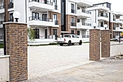 Thin Brick Marron Kültür Tuğlası Otopark Giriş Uygulama